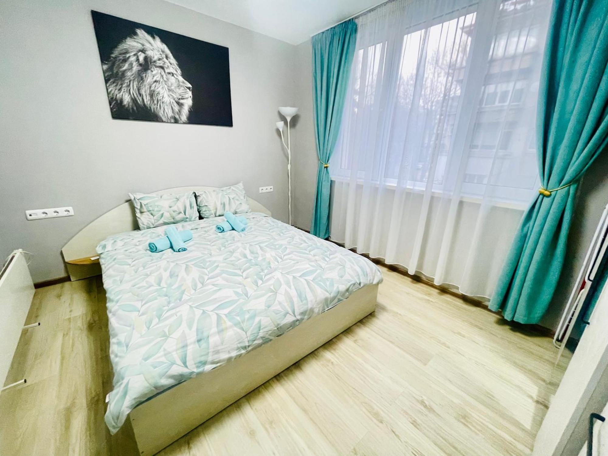 By The Sea - Central With Free Parking Varna Exterior foto